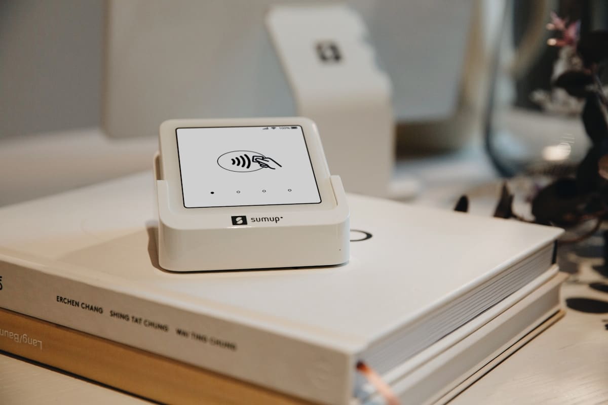 NFC Tags for Business 2026: 10 Use Cases & ROI Examples — RFIDAK RFID buyer guide and industry insight