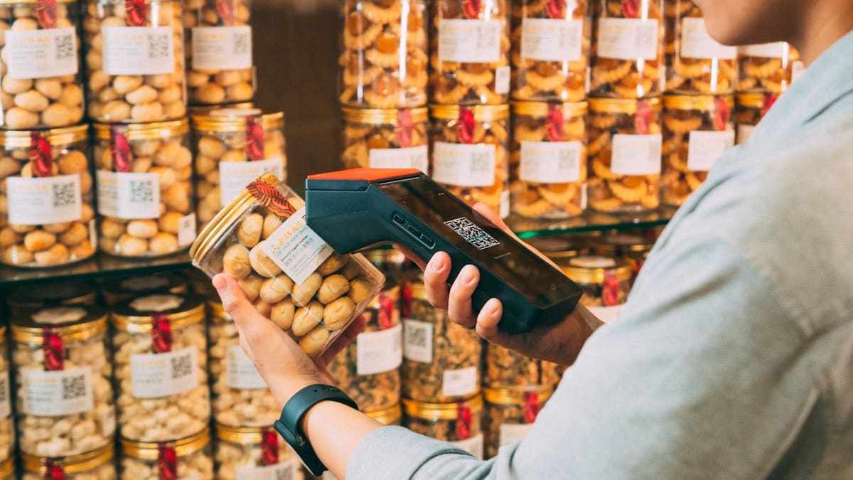 QR vs NFC vs RFID 2026: Digital Product Passport Carrier Decision — RFIDAK RFID buyer guide and industry insight