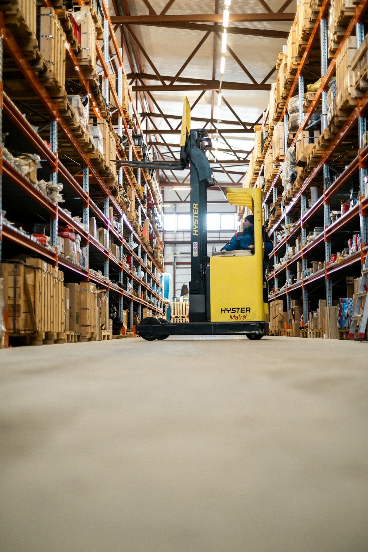 RFID for Returns & Reverse Logistics 2026: $200B Recovery Playbook — RFIDAK RFID buyer guide and industry insight